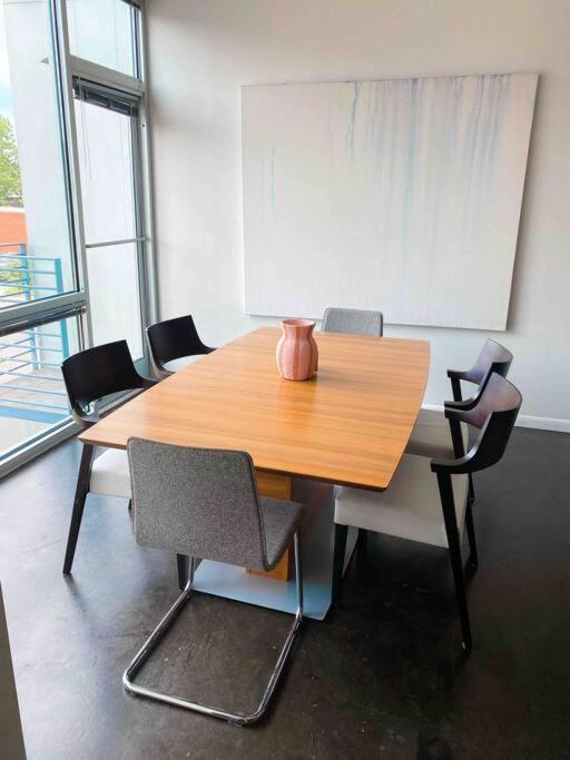 Holiday home Modern Loft In South Main! *