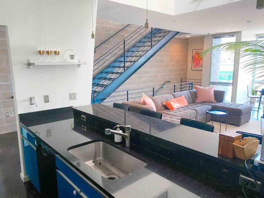 Modern Loft In South Main! Memphis